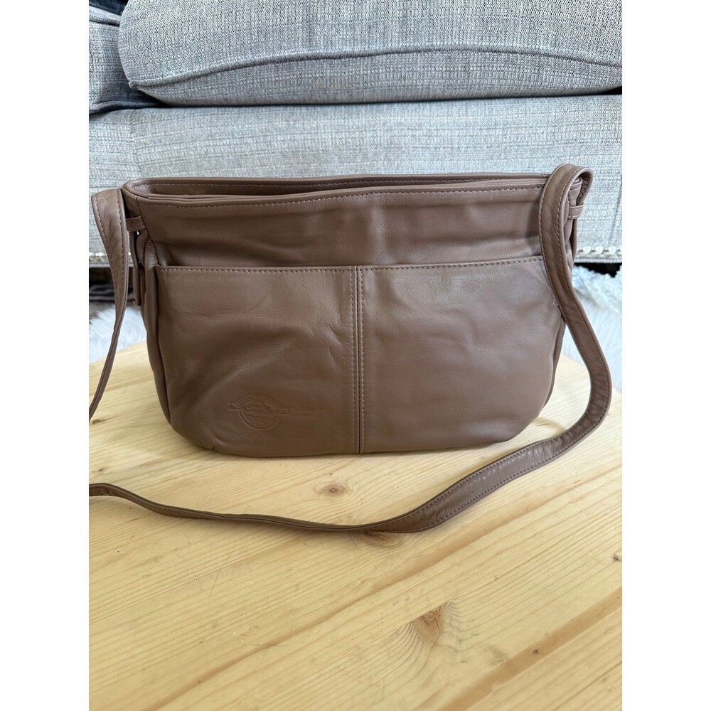 Stone Mountain Leather purse
